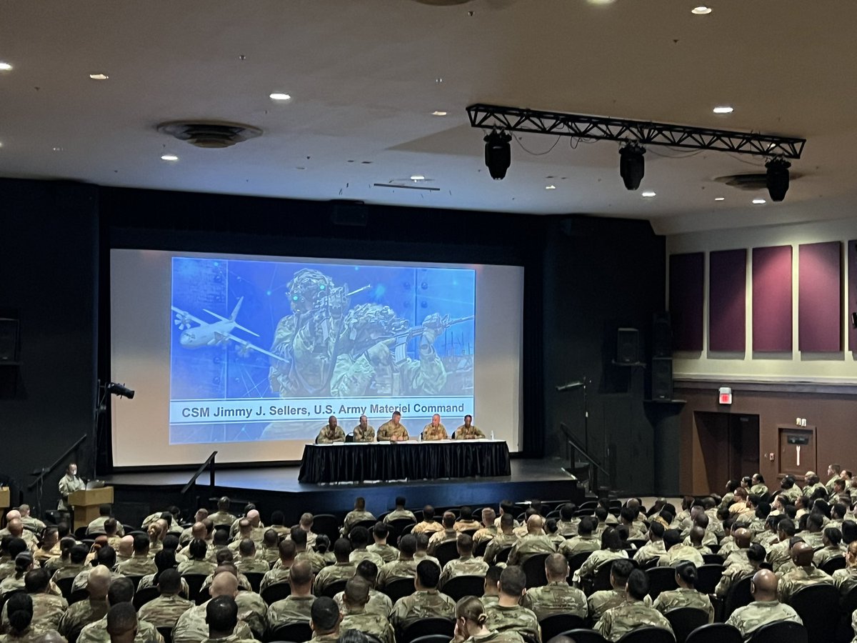 CASCOM_CSM's tweet image. Sustainment NCO Townhall has begun! Who else is watching?

#TransformationInContact
#SustainmentNCOTownhall
#SupportStartsHere
#BeAllYouCanBe