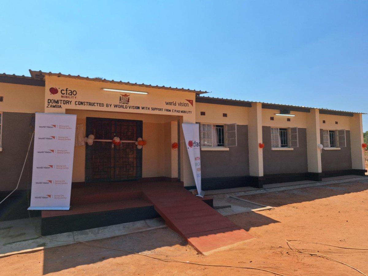WorldVisionZamo's tweet photo. CFAO Mobility Zambia & World Vision Zambia, through #SGSZ, handed over a Dormitory, Ablution & Mechanized Water System at Kapisha Primary School, Shiwang’andu. Benefiting 500+ learners, especially girls. #Partnerships #GirlsEducation #BuildingAStrongNation #OneGirlAtATime https://t.co/KUMGVhmwCM