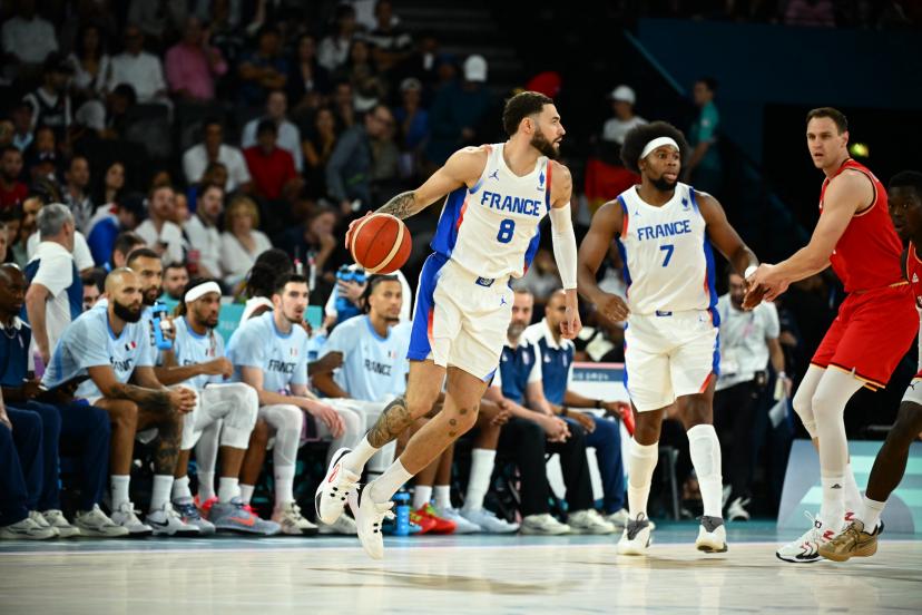 CASTING DU SOIR

<a href="/m_benterki/">Messaoud Benterki</a> sera entouré de :

🏀Vincent Poirier
⛷️Marie Martinod 
🤾‍♀️Mariama Signaté
🔵🔴Pia Clemens
🔮Thomas Sammut 
🎙️Stéphane Guy 
😎Timothée Maymon  

🗞️Paul Giffard pour les infos olympiques et Anne-Sophie Bernai en direct du Club France 🇫🇷

Rendez-vous à