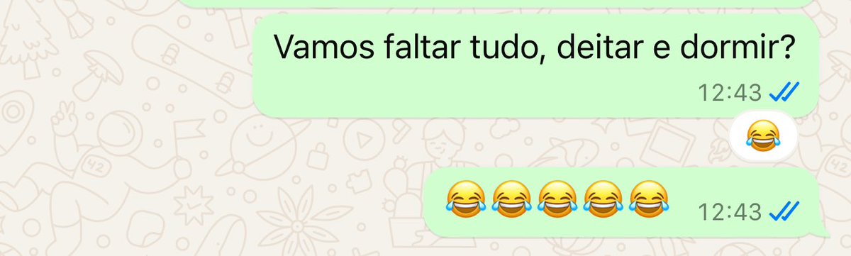 natyansbach's tweet photo. Eu e minha amiga já a caminho do trabalho.🥲 https://t.co/GRePfIN7Dw