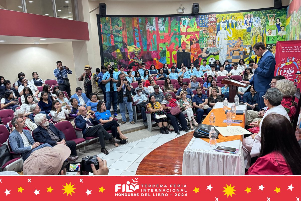 SECAPPH's tweet photo. Ya comienza la III Feria Internacional del Libro Honduras 2024 📷
📷Te esperamos en la Universidad Pedagógica,  Nacional Francisco Morazán sede Tegucigalpa del 8 al 11 de agosto, 2024. No te la pierdas!
#SECAPPH #FILHN2024 #DGLD #España #Honduras #UPNFM https://t.co/28vaKJDajl