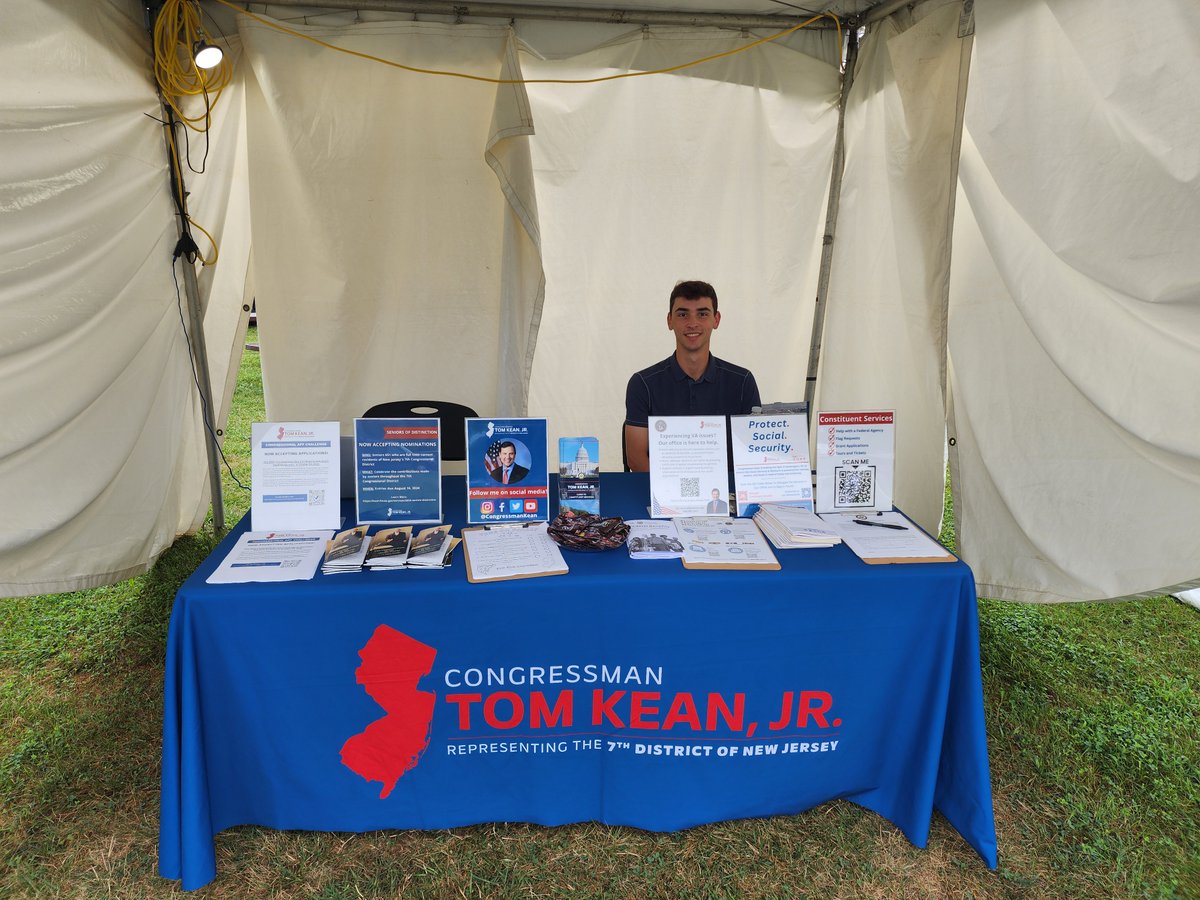 CongressmanKean's tweet photo. Team Kean is at the Somerset County 4-H Fair! Stop by for casework questions or to leave a comment! #4HIsTops https://t.co/KJfcTbJcs8