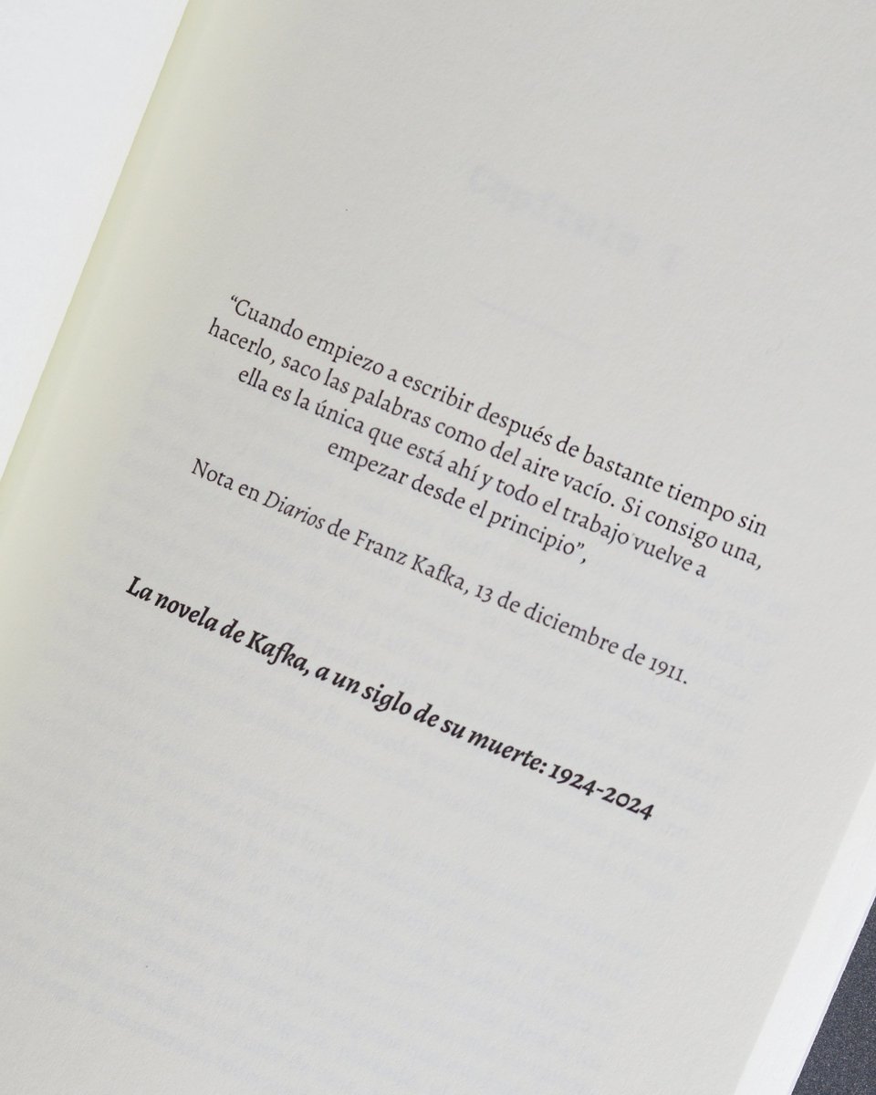UCuencaPress's tweet photo. Si te sientes tan raro que hasta te planteas si eres un insecto, relájate, a Kafka también le pasó y 100 años después de su muerte seguimos celebrando su obra.
1/3 https://t.co/wFNaGkXNKY