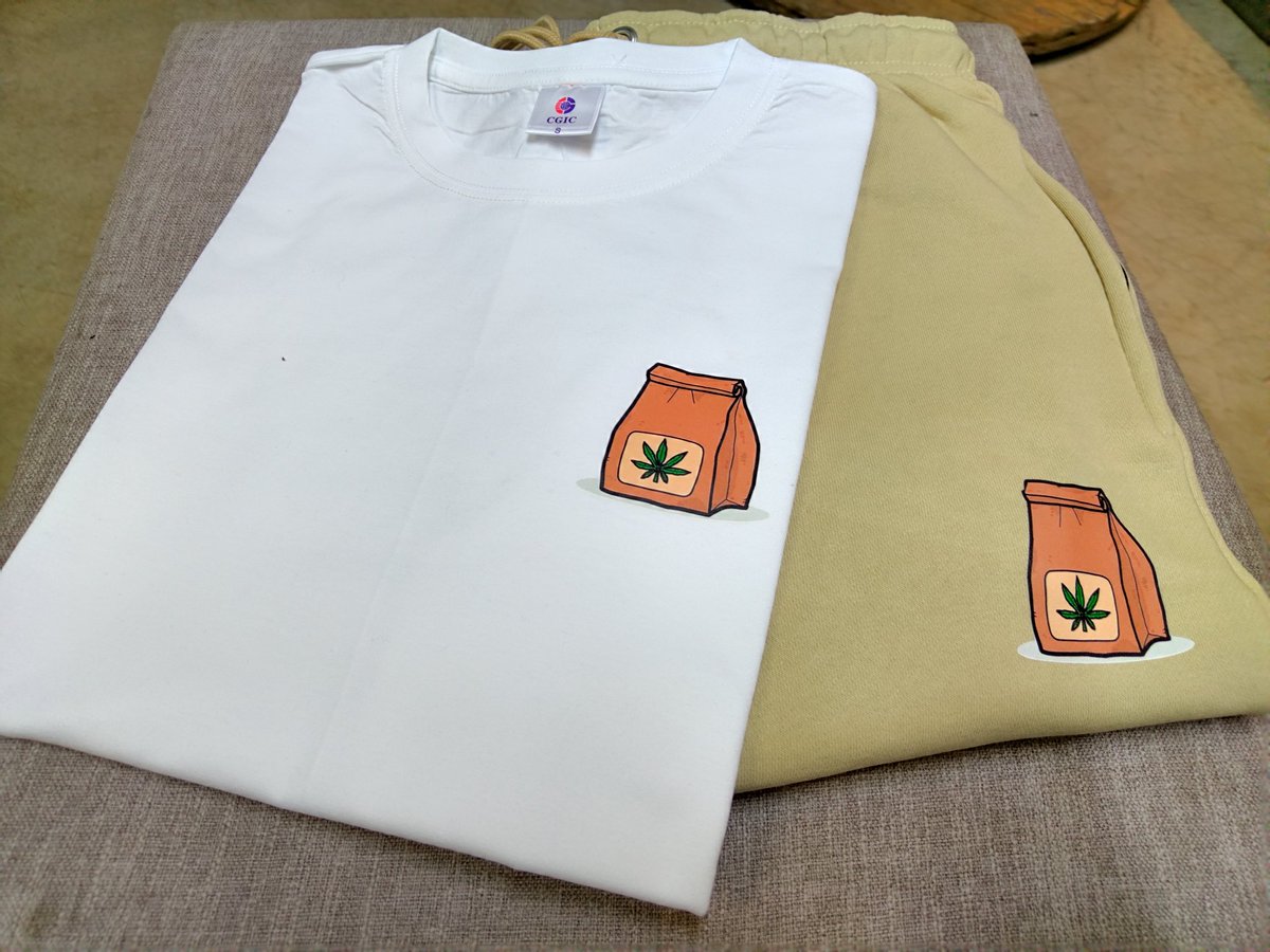 weedloversstore's tweet photo. The New Kool 🤎🍂
#ZolRESPONSIBLY #ItsNotJustABrandItsAMovement #MovementForTheKOOL #MISUNDERSTOOD #THREADS https://t.co/jX3B15BDDD