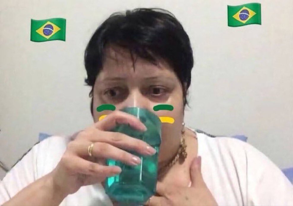 opsitony's tweet photo. Uma pausa pra água e o remédio, que é hora de passar mal nesse tie-break
#VoleiEmParis2024 #volei https://t.co/A6Twut5DvE