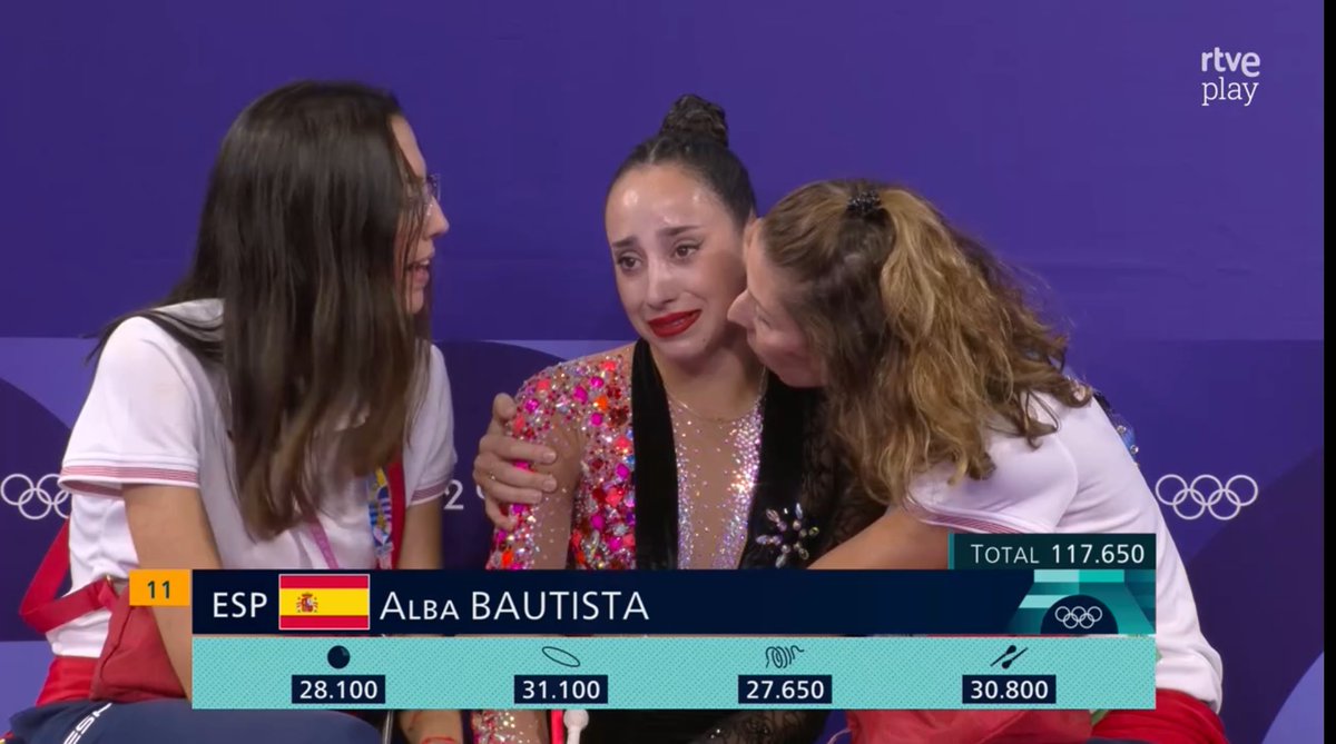 No hay palabras para expresar lo que hemos sentido al ver que hoy no era el día de Alba Bautista. Una gimnasta inmensa, con carácter y que se lleva el cariño del público. Gracias por todo lo que nos has hecho soñar durante este ciclo ❤️

#Paris2024 #RhythmicGymnastics