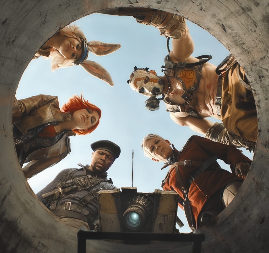 CoreyAtad's tweet photo. you could watch Borderlands and have a bad time, or you could watch Holes and have the time of your life https://t.co/n4EahWGp0r