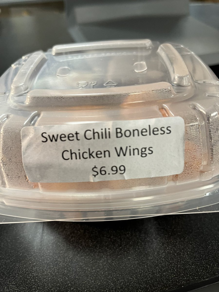 ccbcdining's tweet image. Today at CCBC Catonsville cafe.  Sweet Chili Boneless wings.  $6.99