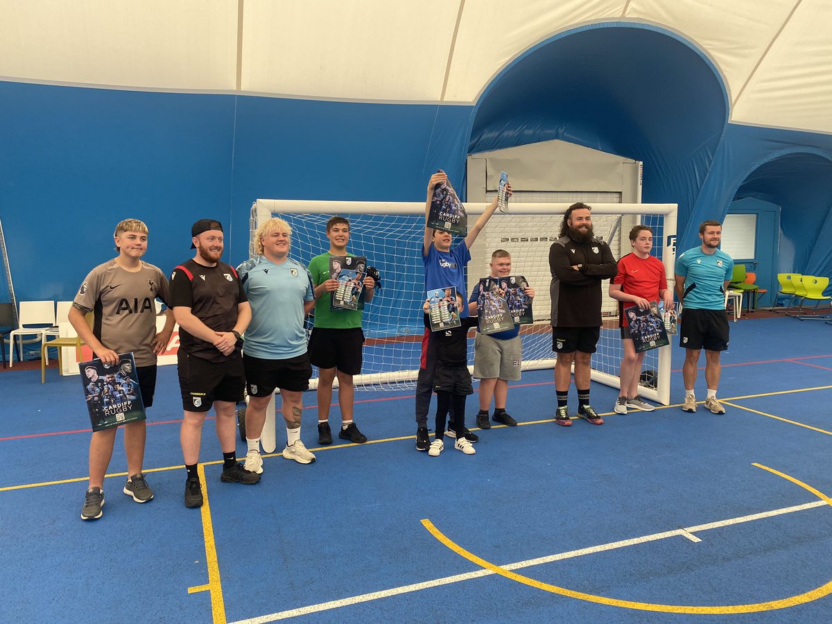 Thebigflumpowsky tweet media