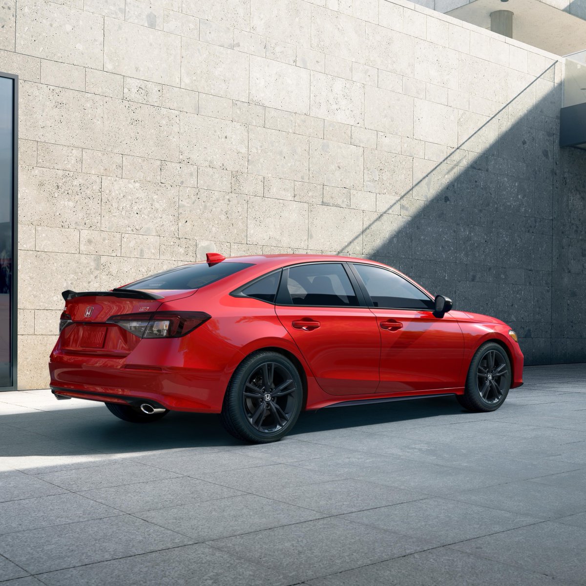 Honda's tweet image. The best-equipped and most fun-to-drive Civic Si has arrived! 🙌 The new 2025 #CivicSi is on sale now: honda.us/4fDXieM