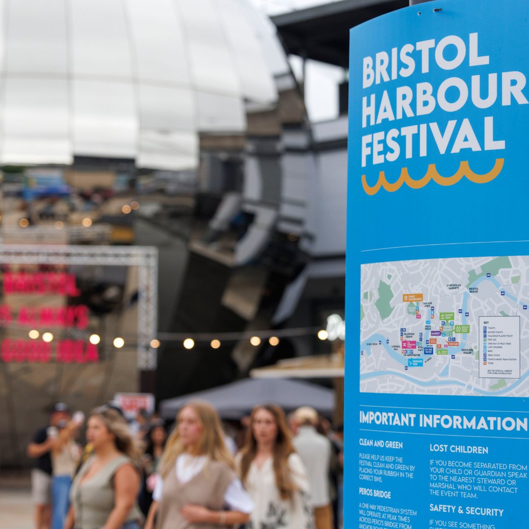BristolHarbFest's tweet photo. Express yourself 🎭🎧🎤

A new addition to the Bristol Harbour Festival and we loved it! With a superb silent disco, inspiring panels, moving spoken word and sensational jazz and blue! 

Whether you were on stage or in the crowds, thank you for swinging (and dancing) by! https://t.co/5RNaSvjueX