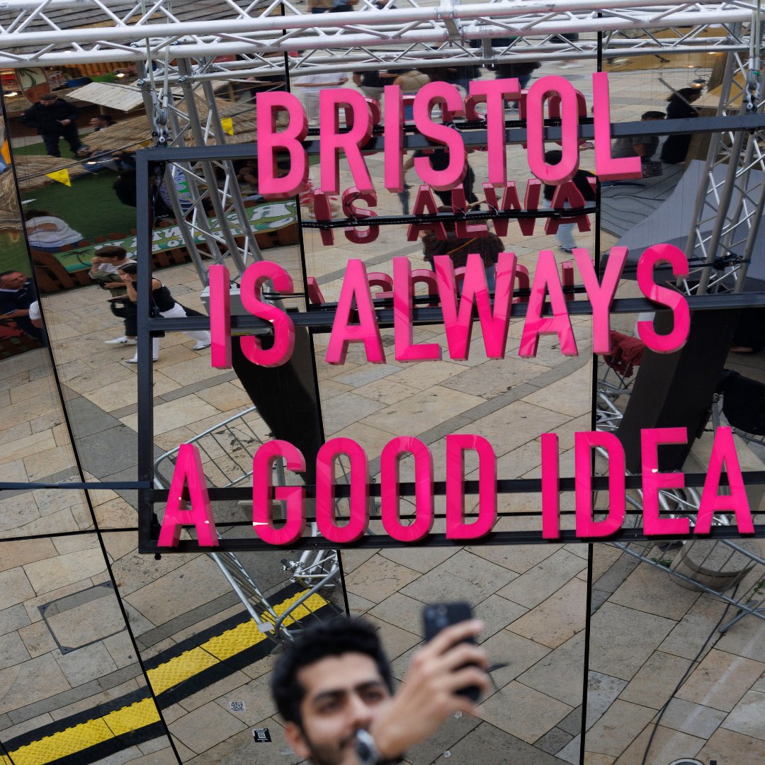 Express yourself 🎭🎧🎤

A new addition to the Bristol Harbour Festival and we loved it! With a superb silent disco, inspiring panels, moving spoken word and sensational jazz and blue! 

Whether you were on stage or in the crowds, thank you for swinging (and dancing) by!