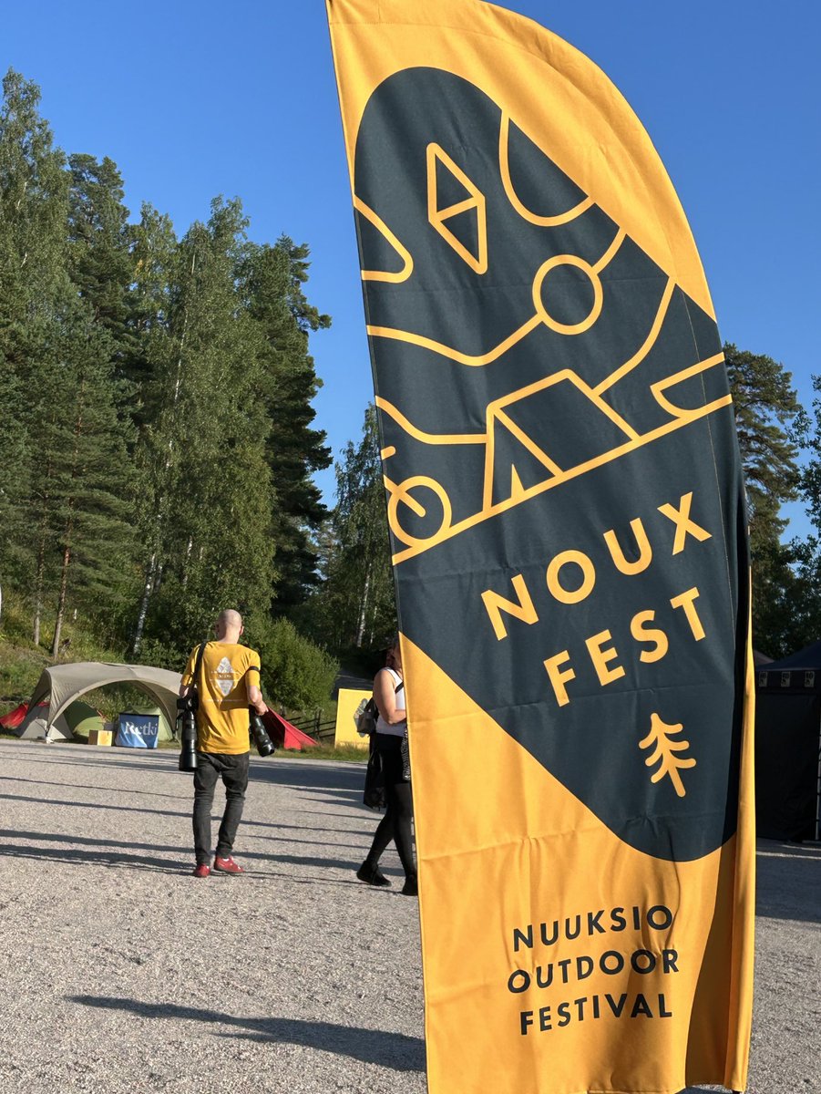 Ensimmäiset #Nouxfest outdoor-festarit käyntiin aurinkoisessa Nuuksiossa ☀️ Neljä päivää luontoliikuntaa ja lajikokeiluja. Avajaispaneelin viestin voisi tiivistää: jos luonto ei voi hyvin niin ihminenkään ei voi hyvin. ⁦<a href="/Metsahallitus/">Metsähallitus</a>⁩ ilo olla mukana järjestelyissä