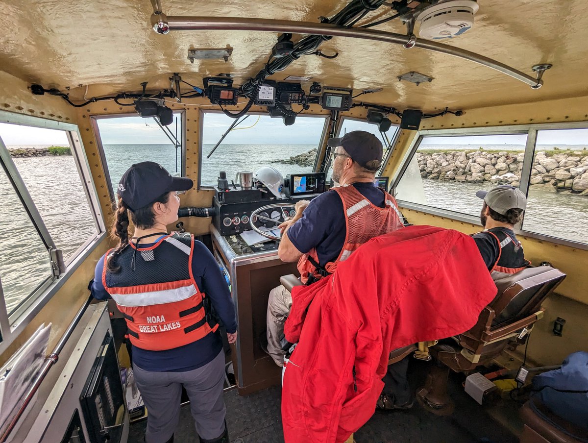 This month marks 10 years since the Toledo Water Crisis, when harmful algal bloom (HAB) toxins left half a million Ohio residents without clean drinking water.

Now, GLERL &amp; partners have a robust, integrated research program to understand &amp; predict HABs. noaaglerl.blog/2024/07/22/und…