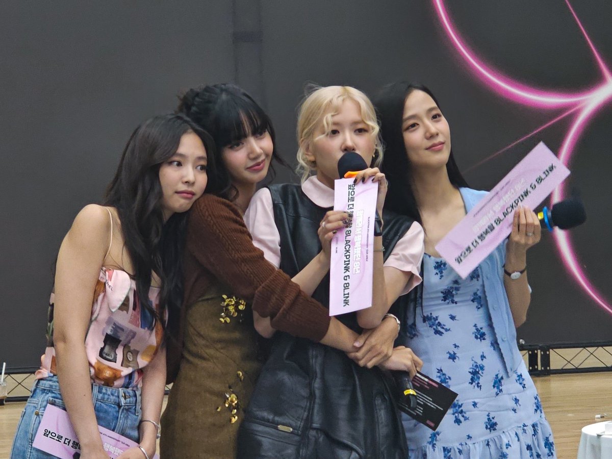 lisa_rubyjane's tweet image. forever home