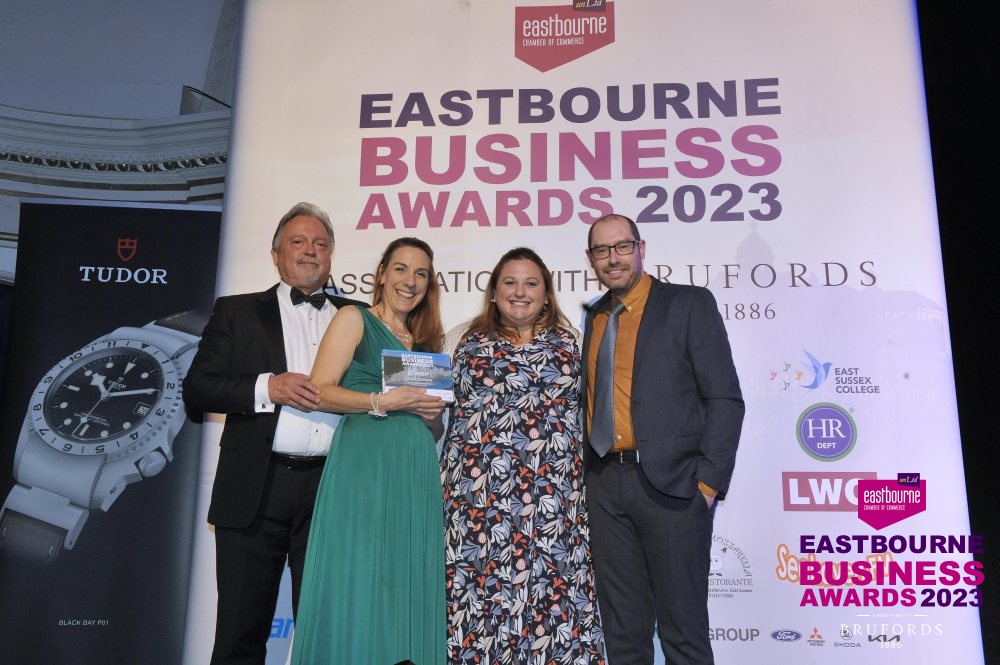 EBChamber's tweet photo. Can you think of a local business that is outstanding? π€
Why don't you nominate them for the Eastbourne Business Awards?
Nominate your chosen business before π Friday 16th August 2024.
https://t.co/GvcDNfPZTN
#eastbourne #eastbournebusiness #ebchamber #eastsussex #sussex https://t.co/1r94mKl5pi