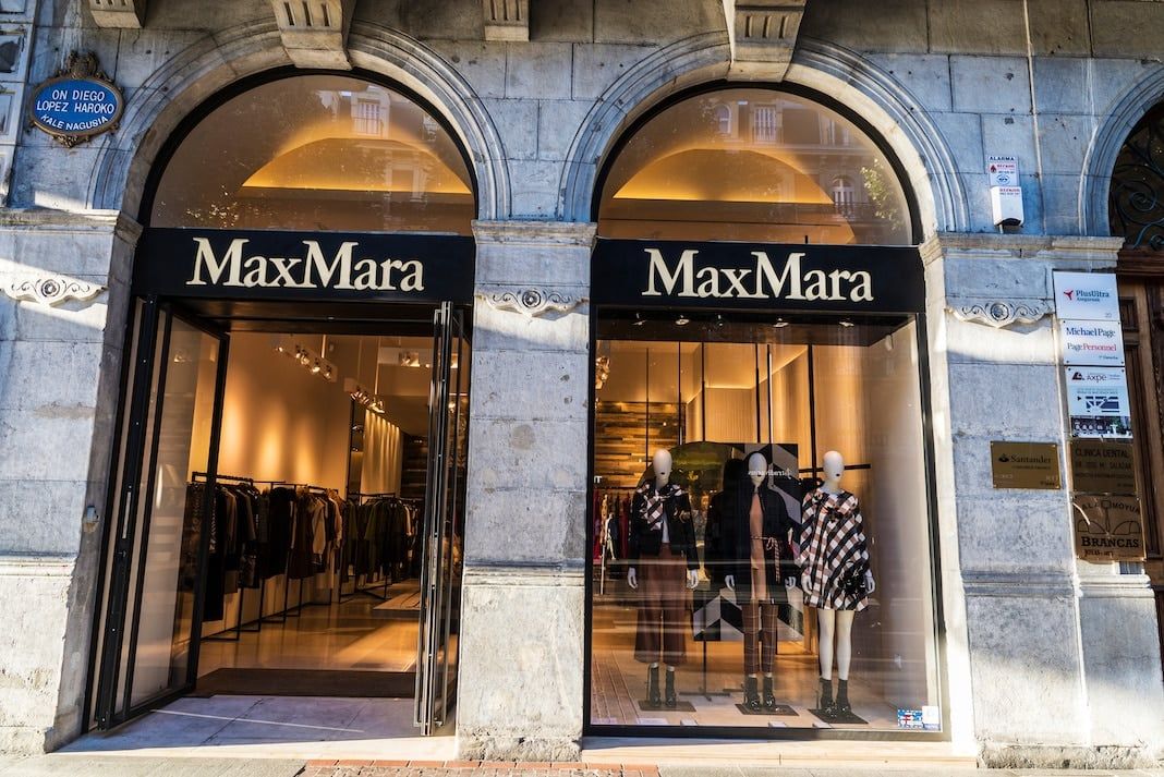 ilSalvagenteit's tweet photo. #MaxMara rinuncia a vendere prodotti con #pellicce. Esultano gli animalisti
https://t.co/dzSTI2WLFm https://t.co/rbPryQi98X