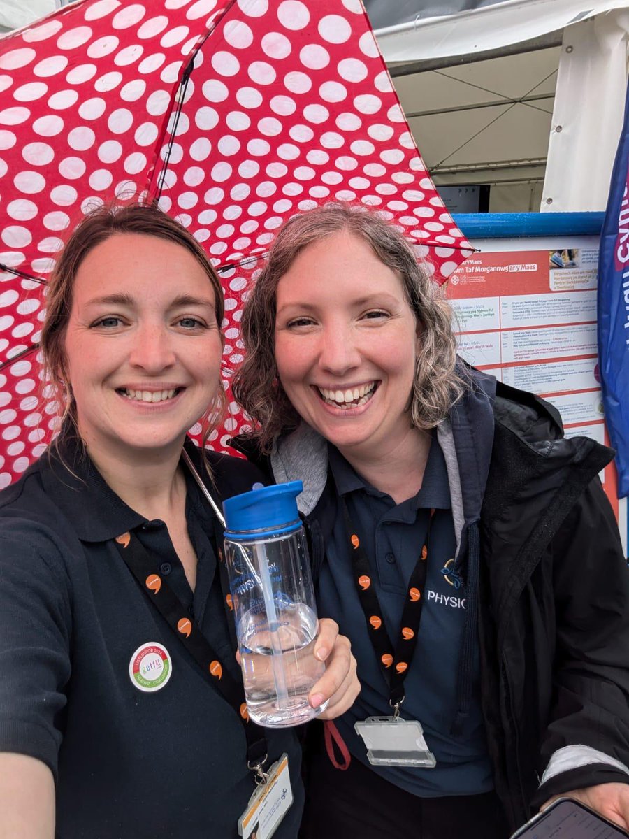 zlbrewster's tweet photo. Brilliant day today - feeling extremely proud to be a physio 🤩 massive thank you to @JPCowman and our ever wonderful @CTMUHBphysio stewards and team representing us in #Cardiff and #eisteddfod DIOLCH YN FAWR 🤩 https://t.co/xWCAZ4cOUs