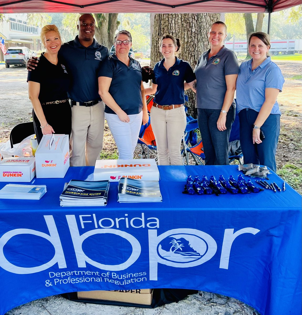 melaniesgriffin's tweet photo. Today, #DBPR and sister agencies are hosting a One Stop Business Recovery Center at the Suwannee County Agricultural Coliseum (1302 SW 11th Street). Live Oak businesses can stop by until 5 PM for assistance needed recovering from #HurricaneDebby. https://t.co/s6iOH2RYgA