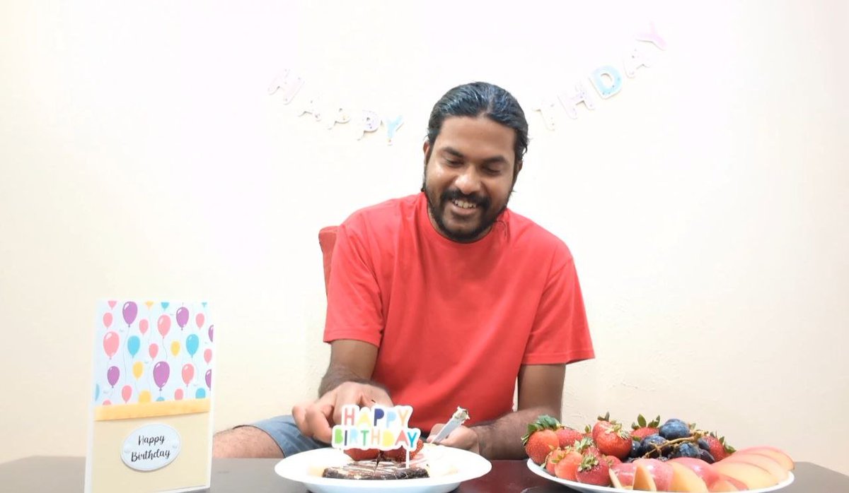 AmareshR7's tweet photo. Had a surprise birthday celebration with my VIP. Can't believe i'm getting old 😁 #BirthdayCelebration #Texas https://t.co/EC0ox6KiXB