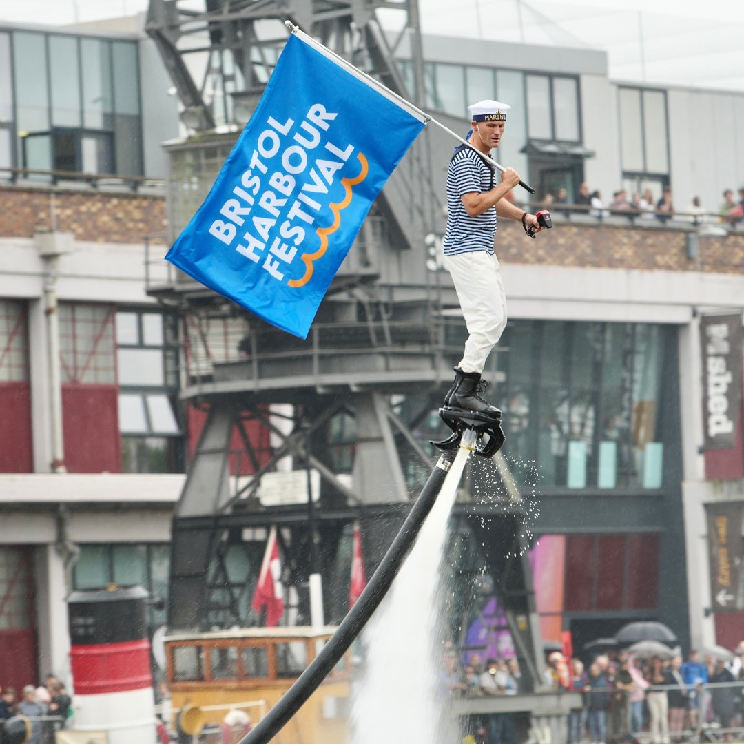 BristolHarbFest's tweet photo. The heart of the Harbour Festival will always be the floating harbour, and I think we can all agree that the On The Water spectacle was an absolute SPLASH 💦⛵🛶🛥️🚢🚣😍 https://t.co/p6LOD52GTT