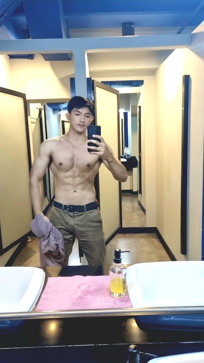 ParinBrees's tweet photo. เป็นกรดไหลย้อนมา จะอาทิตย์ละครับกินน้อยเกิน กายเป็นลีนซะงั้น #ชายแท้รับนวดนอกสถานที่ #ชายแท้ #รับนวดผ่อนคลาย #รับนวดแก้อาการ #รับนวดทุกเพศนะครับผม😁😁 https://t.co/iI8j62RT6v