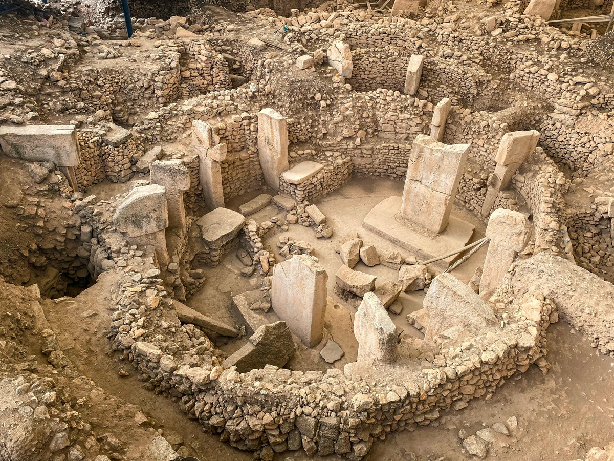 a_sablan's tweet photo. Amazing New Archaeological Discoveries Of 2024 https://t.co/ASinAZ7pJh https://t.co/lgzPc8gYZV