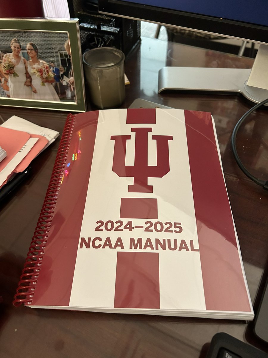 gracedabomb's tweet photo. New manual day!!!! ✨ https://t.co/D9aZJxXKMD