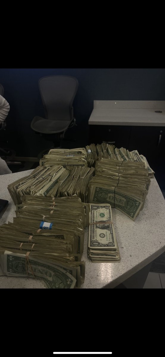 thejucoriagirl's tweet photo. maybe this is your sign to get in with me 👀
#inmybag #stripperlife #meetmeatthetrap https://t.co/6gMCyhgo1A