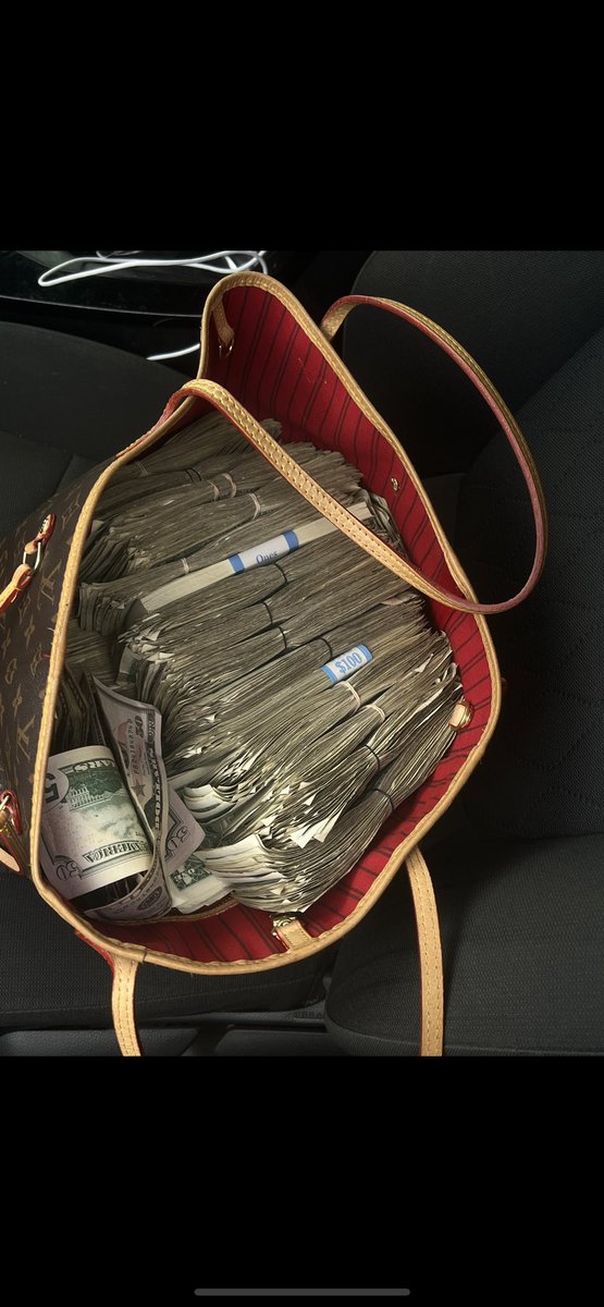 thejucoriagirl's tweet photo. maybe this is your sign to get in with me 👀
#inmybag #stripperlife #meetmeatthetrap https://t.co/6gMCyhgo1A