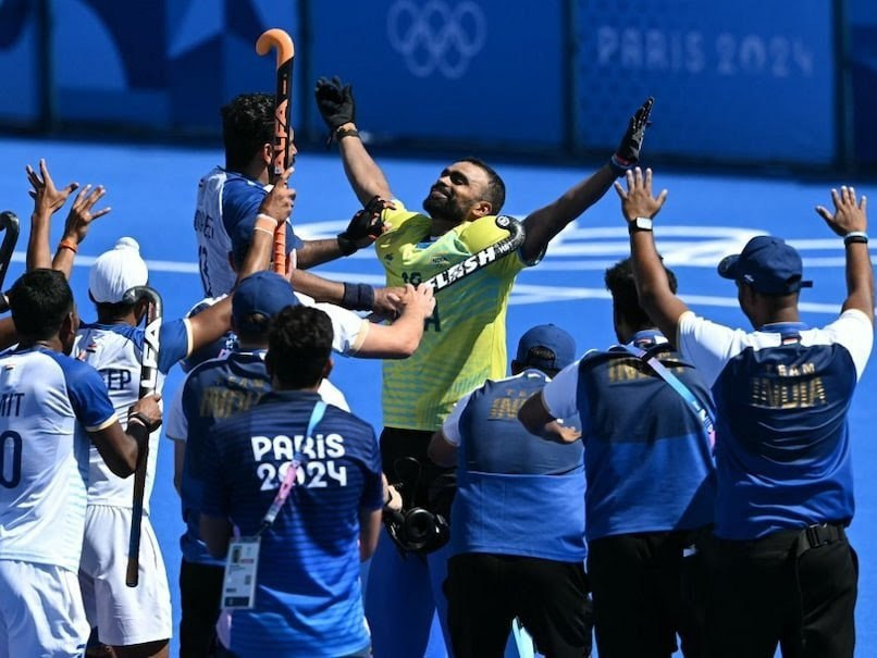 Naveen_Odisha's tweet photo. All hockey lovers will miss the impeccable custodian at the goal post, as @16Sreejesh bids farewell to the beautiful game after a glorious career.

You were the impregnable wall of #IndianHockeyTeam and your contribution to the Indian hockey will forever be cherished.

#PRSreejesh