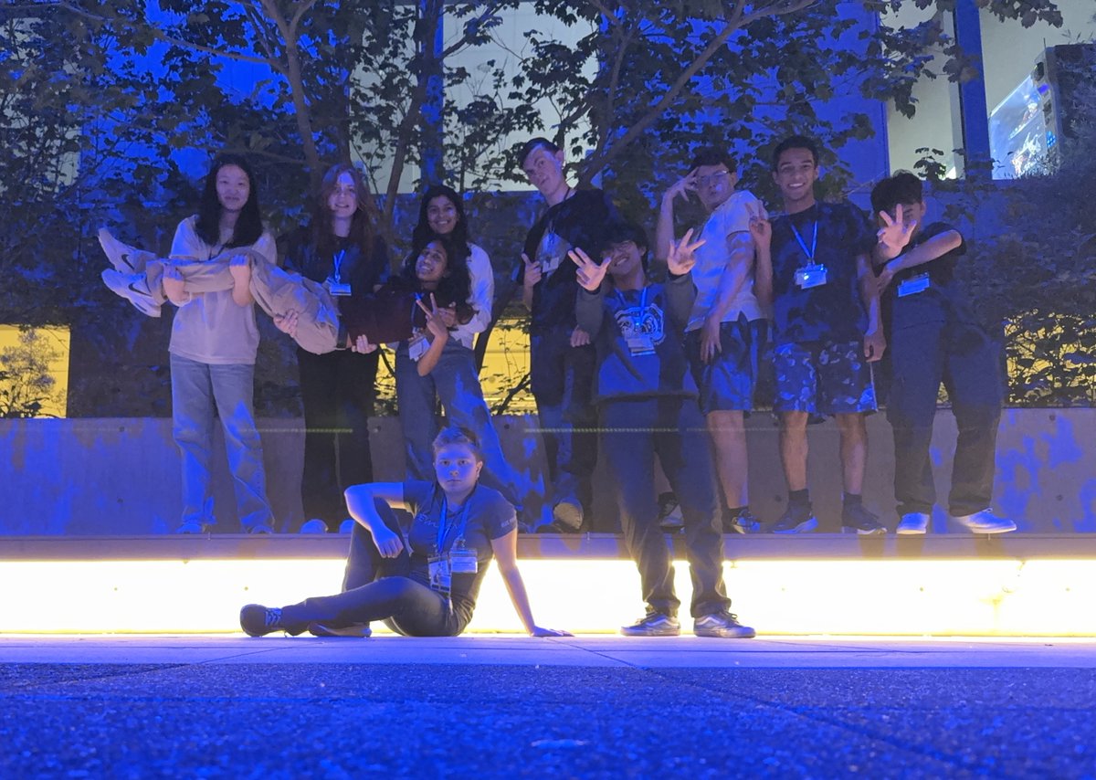 Blue Horizons tweet media