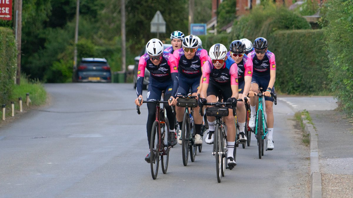 OaklandsWolves's tweet image. We’re thrilled by Team GB’s success at the Olympics! 🥇 The Women's sprint team made history with their first gold and a world record, plus 6 more medals for GB Cycling. Want to join our top-tier Cycling Academy? DM us or sign up on our website, link in bio! 🚴‍♂️