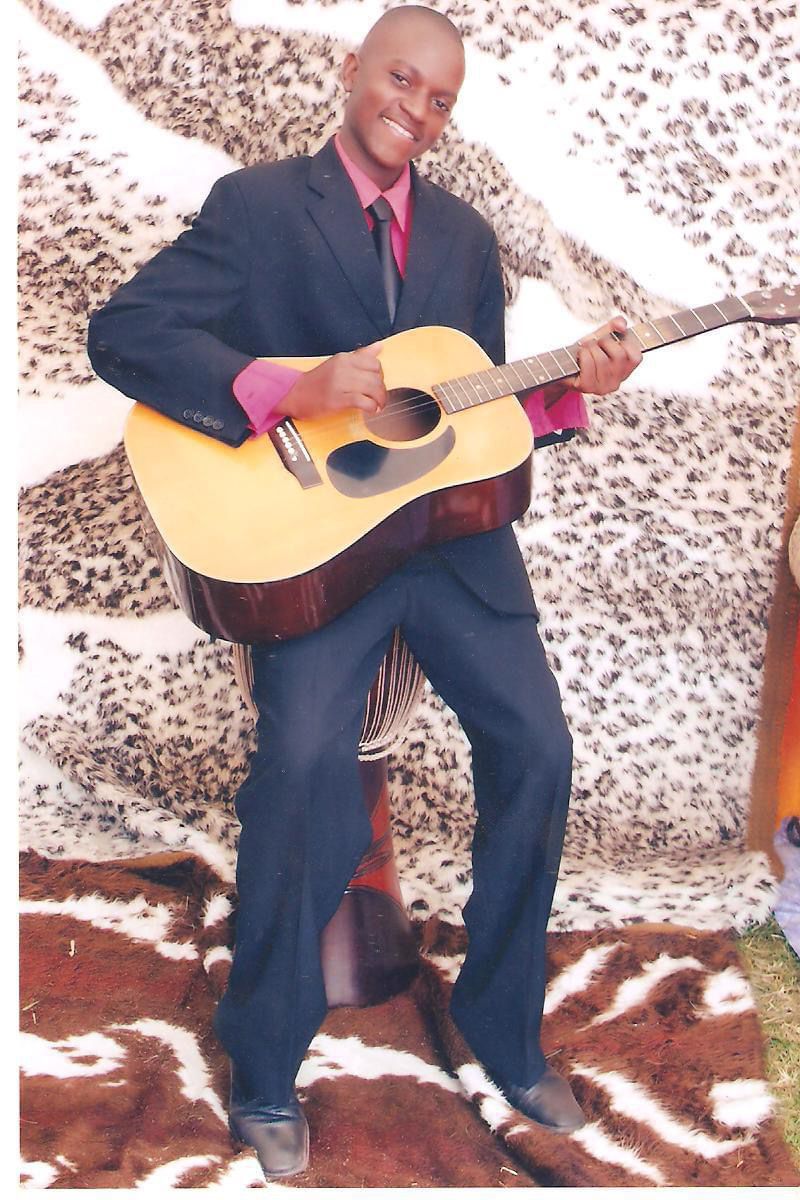 powerfmuganda's tweet photo. Let’s turn back the hands of time for just abit. The year is 2012, thats @Reef_Sserwadda in 2012 😂 where were you?
#HitlistUg
#AllAboutLove https://t.co/m4XMfuehyJ