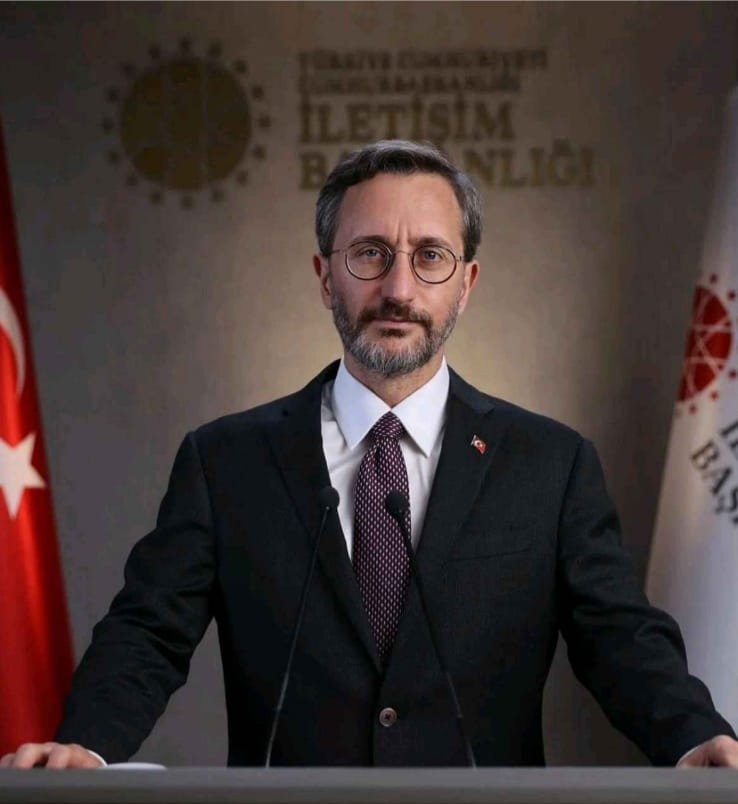 NurHayatSuaraa's tweet photo. Biz bunu 10 yıldır diyoruz ama sakalımız yok ki sözümüz dinlensin!
👇
Fahrettin Altun : " Yerli ve milli sosyal medya platformları üretmemiz gerekiyor "
Bu arada bu sene #TouchApp
diye Türklerin açtığı bir platform var.
Devlet bu platformu neden desteklemiyor? Neden devlet büyükleri bu platformda yok Sayın Cumhurbaşkanım @RTErdogan
#sosyalmedya #tiktokkapatılsın
#instagram