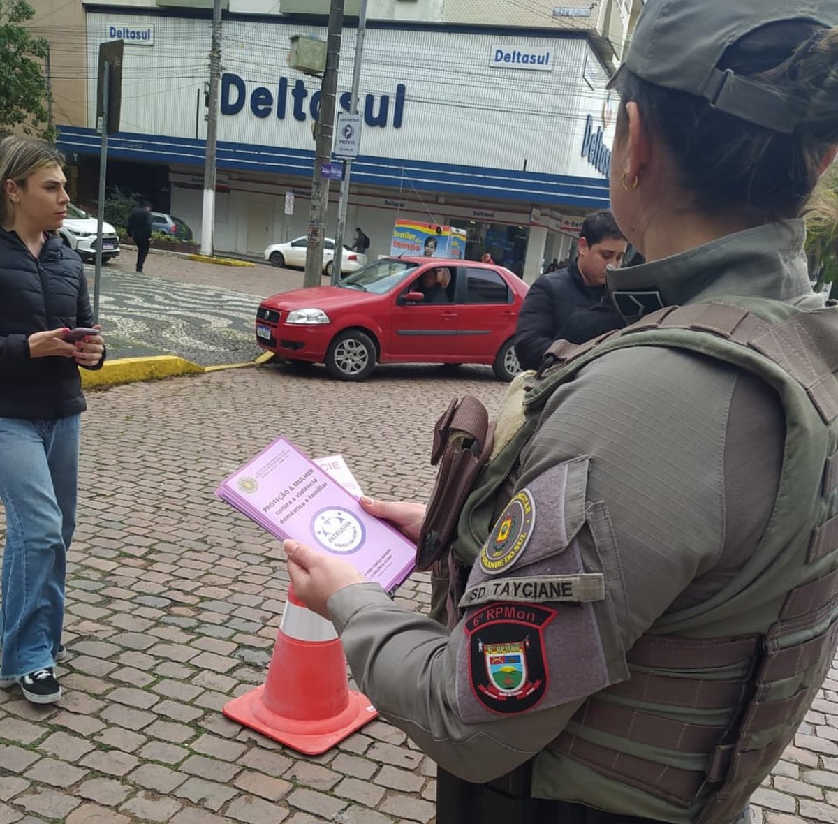 Bage_agora's tweet photo. A Brigada Militar de Bagé está promovendo ações no âmbito da Operação Shamar, lançada pela Secretaria de Operações Integradas do Ministério da Justiça e Segurança, com o objetivo de combater a violência doméstica e familiar contra a mulher, bem como o feminicídio.
#policia https://t.co/r6gkEezAhk