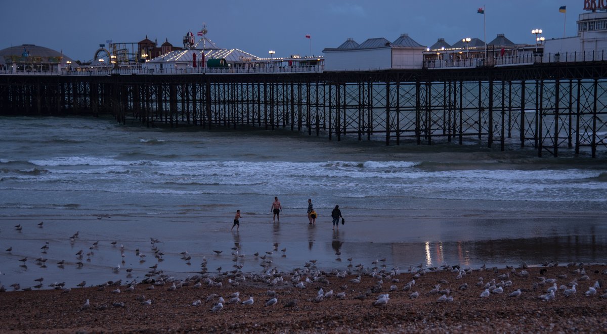 OlivierCoc's tweet photo. #Brighton #protestsUK #Pier #photo https://t.co/lxjm2H55P5