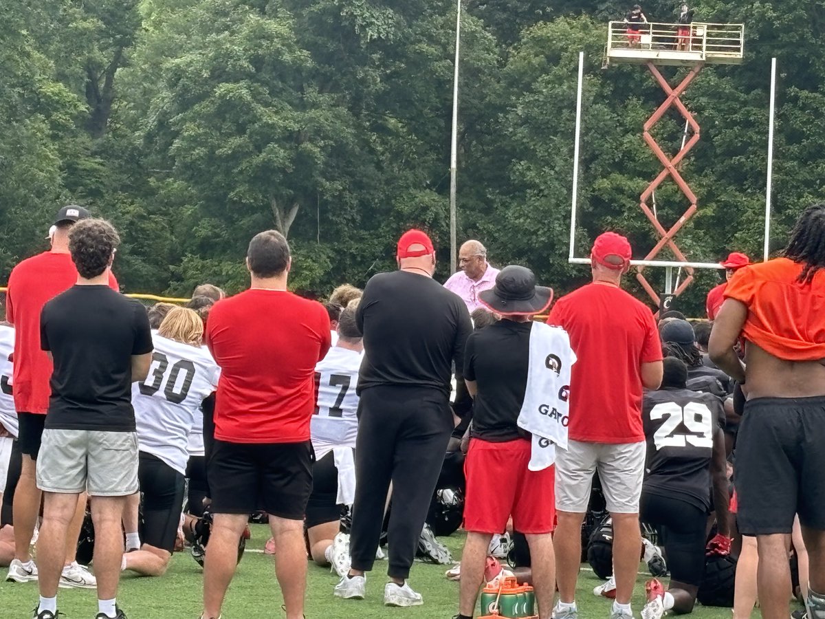 Scott Springer (@sspringersports) on Twitter photo UC President Dr. Neville Pinto addresses <a href="/GoBearcatsFB/">Cincinnati Football</a> at Higher Ground #Bearcats UC President Dr. Neville Pinto addresses <a href="/GoBearcatsFB/">Cincinnati Football</a> at Higher Ground #Bearcats