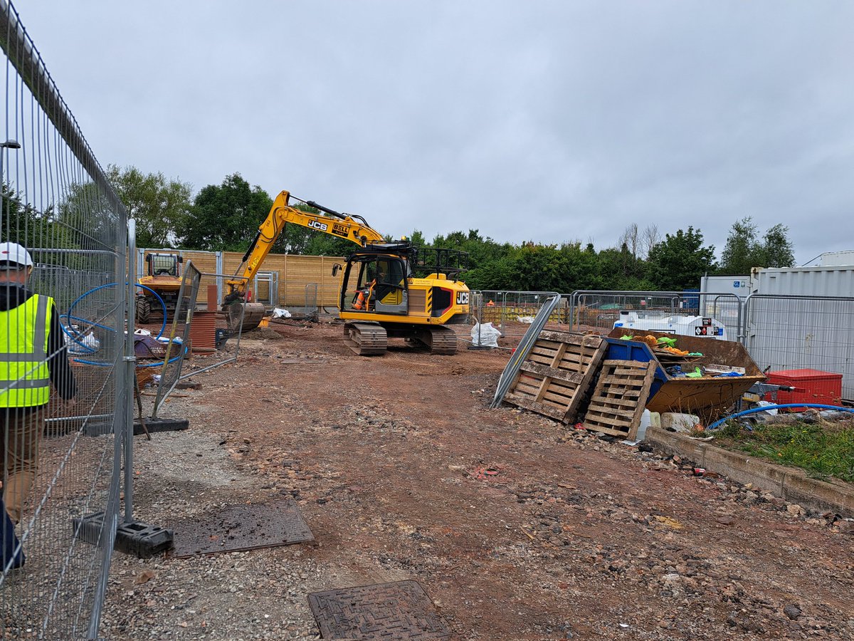 Phase 1 of Isambard-AI is in place, in record time! Looking forward to all the exciting research ahead!