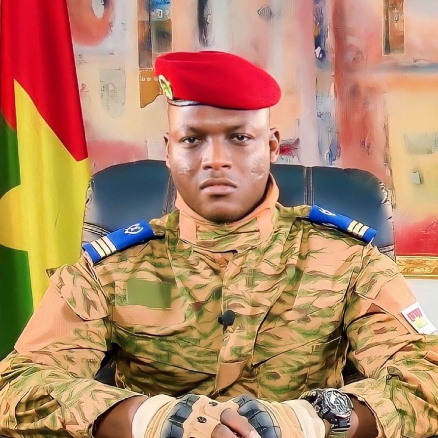 🇧🇫🇺🇦  : Après le #Mali 🇲🇱 et le #Niger 🇳🇪, le #BurkinaFaso🇧🇫 coupe à son tour ses liens avec l'Ukraine, dénonçant un soutien présumé aux terroristes. Les tensions internationales s'intensifient dans la région. Restez attentifs à l'évolution de la situation !  #Geopolitique