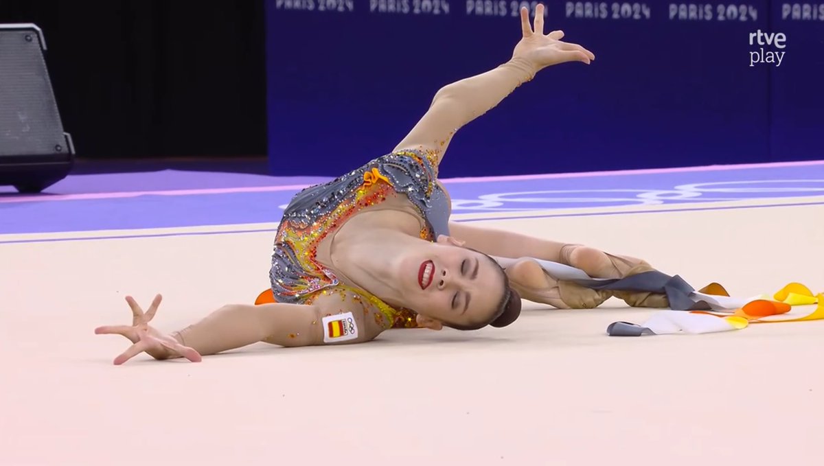 esteruss's tweet photo. Has cumplido tu sueño de llegar a unos Juegos Olímpicos, Polina ❤️ Un claro ejemplo de trabajo, tenacidad y constancia a lo largo de los años, orgullosos de ti ✨

#Paris2024 #RhythmicGymnastics https://t.co/5UX3O95qwa