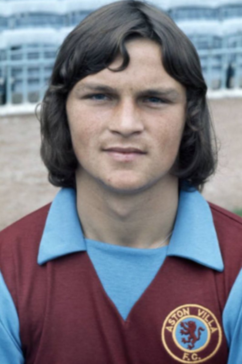 StanCollymore's tweet photo. Sending all my love and condolences to @brianlittle912 and family after the news of the passing of Alan Little.

I'm sure everyone at our club, supporters and Villa family feel the same.

Rest in peace, Alan, and gaffer we're thinking of you. https://t.co/s2yX6M3dO7