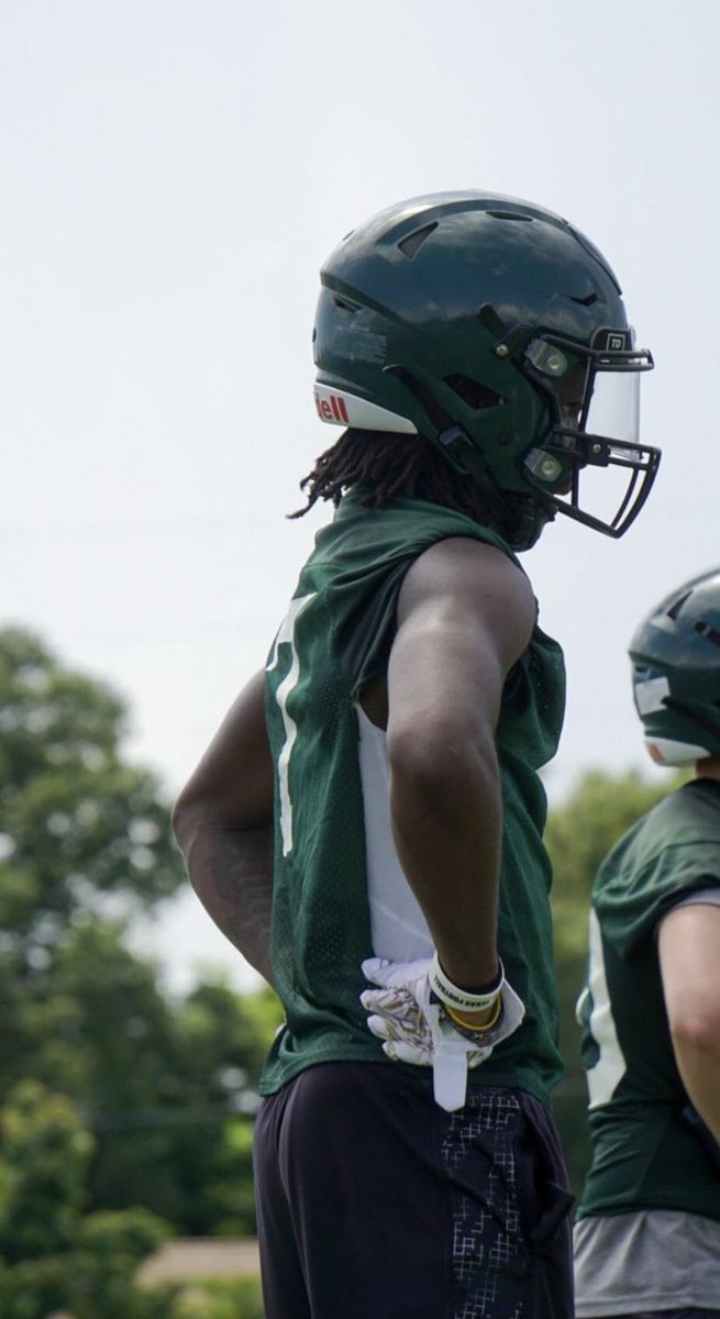 Tank_2wayz's tweet photo. 6’3 I have a 3.5gpa plus i have gotten bigger faster and stronger silently . Now it’s time to make yell my 
 name. #7golive 
@coach_hemingway @bethe_beast1k @CoachGreen_3 @PinellasHSMedia @PrepRedzoneFL https://t.co/ByV5oQdWri