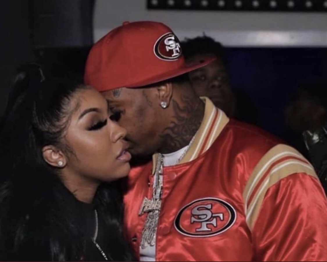 em_Lazzy's tweet image. I see your social battery dying, im finna go start the car