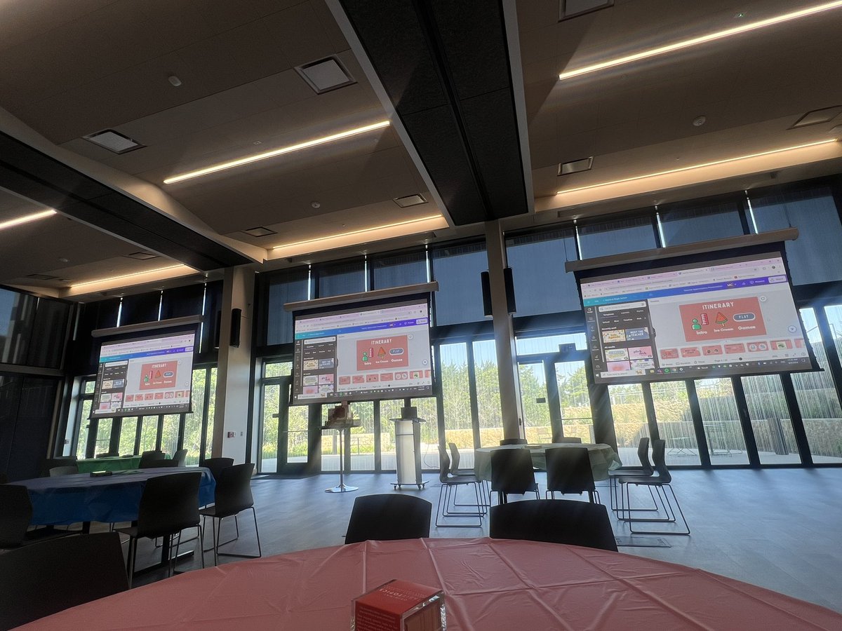 getmelive09's tweet photo. #ownitwoe library event WOE was the first ones here https://t.co/6ur2s5HkTL