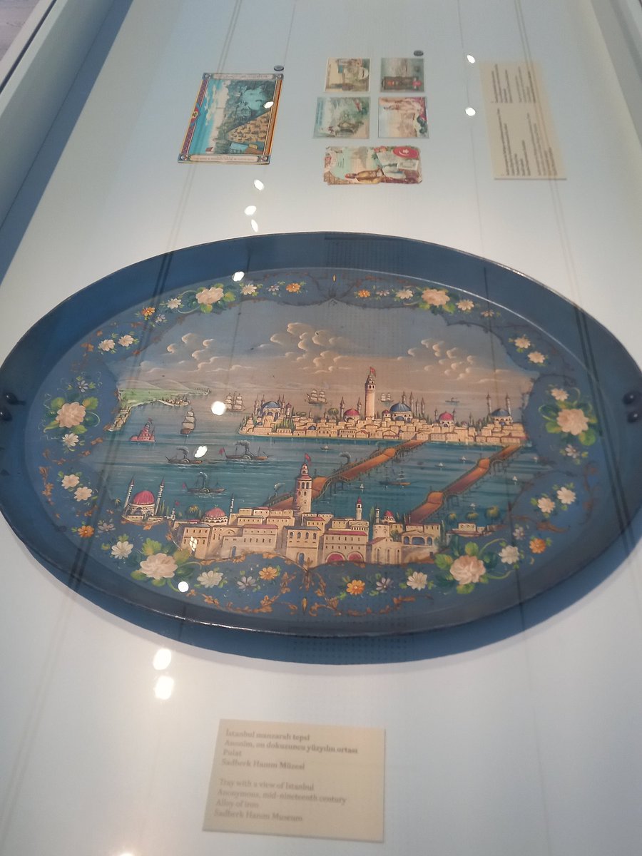 Tam Yerinden / <a href="/PeraMuzesi/">Pera Müzesi</a> 
Kente farklı bir bakış. Müthiş bir arşiv. İki sergiyi görmek için son günler, kaçırmayın. <a href="/OzalpBirol/">M. Özalp Birol</a> <a href="/PeraMuzesi/">Pera Müzesi</a>