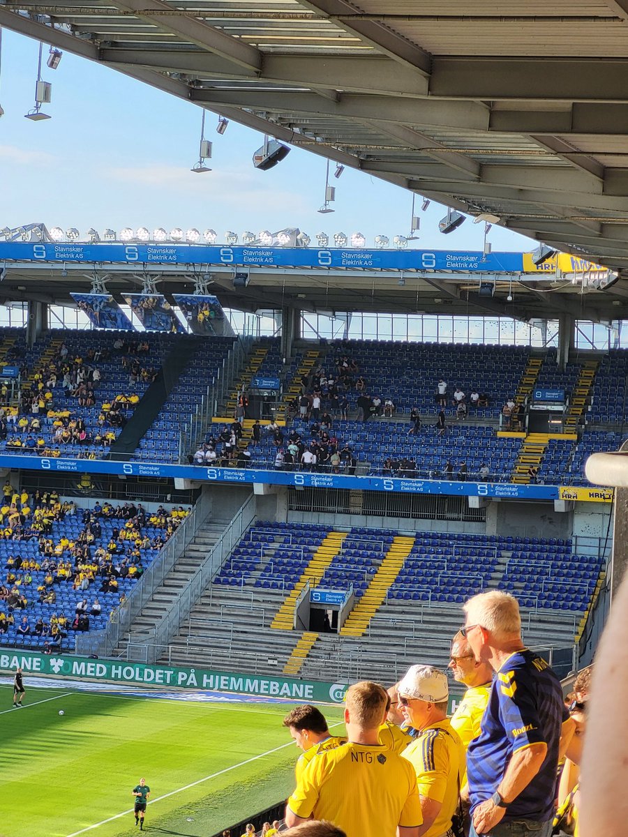 Martin YB tweet media