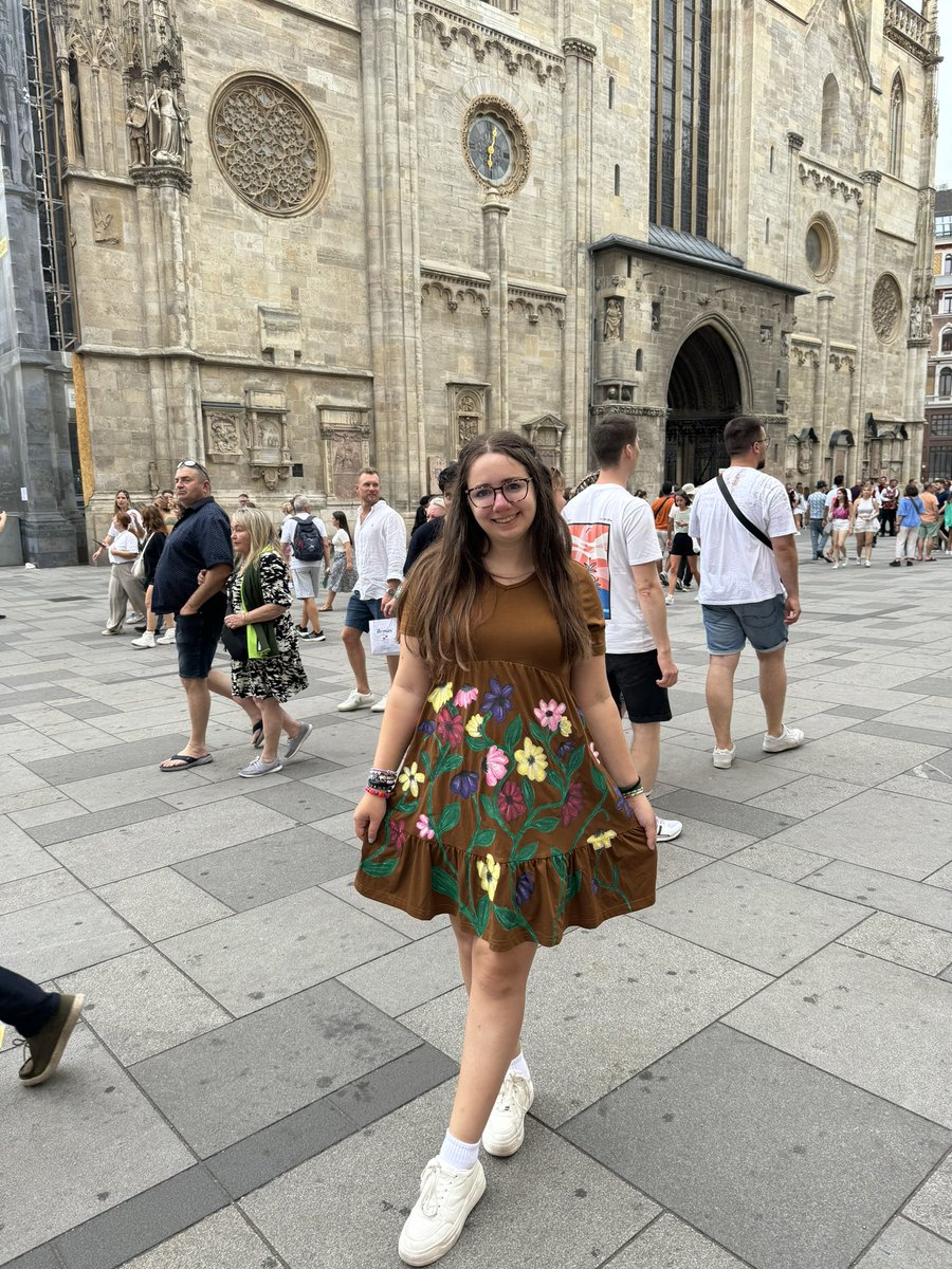 2AM_treacherous's tweet photo. Dress reveal!! I spent days and days hand painting the flowers and leaves for my acoustic piano dress that I was going to wear to tonight’s show. I’m so proud of how it turned out and I’m happy to wear it around Vienna tonight #ViennaTSTheErasTour @taylornation13 @taylorswift13 https://t.co/sAqXIHlQUx