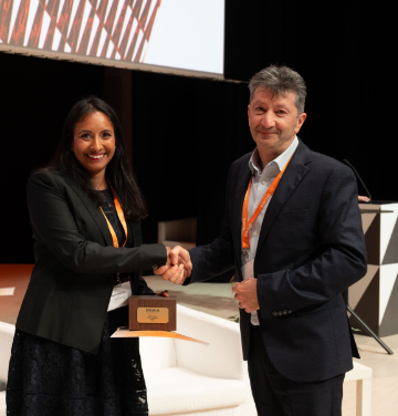 MND Research (@mndresearch) on Twitter photo “I am committed to finding effective treatments for MND and FTD.”
<a href="/RubikaBalendra/">Rubika Balendra</a> won the 2024 #ENCALS Young Investigator award earlier this year, and chats about her #MND #ALS #FTD research in our latest blog post.
Read more ⬇️
mndresearch.blog/2024/08/08/beh… “I am committed to finding effective treatments for MND and FTD.”
<a href="/RubikaBalendra/">Rubika Balendra</a> won the 2024 #ENCALS Young Investigator award earlier this year, and chats about her #MND #ALS #FTD research in our latest blog post.
Read more ⬇️
mndresearch.blog/2024/08/08/beh…