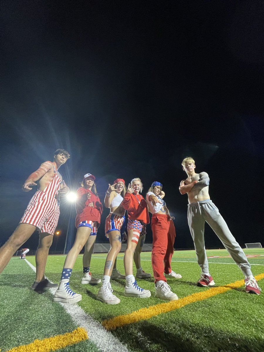 23-24 PEP CLUB LEADERS OUT🥹🥹🫶🏼🫶🏼 trojan army forever🔥🔥
NEW LEADERS:
HAYVEN NEDDO
EMILY ESH 
MARY TEDORA
AIDEN HOMER
SAMMY SPAIN
ASHER SIMMONS